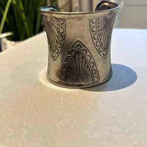 Large cuff bracelet
